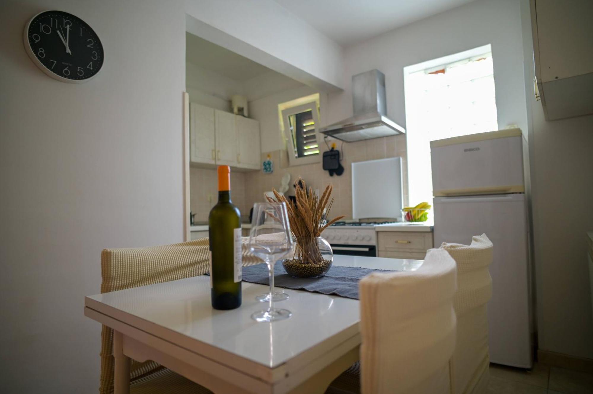 Helena Apartament